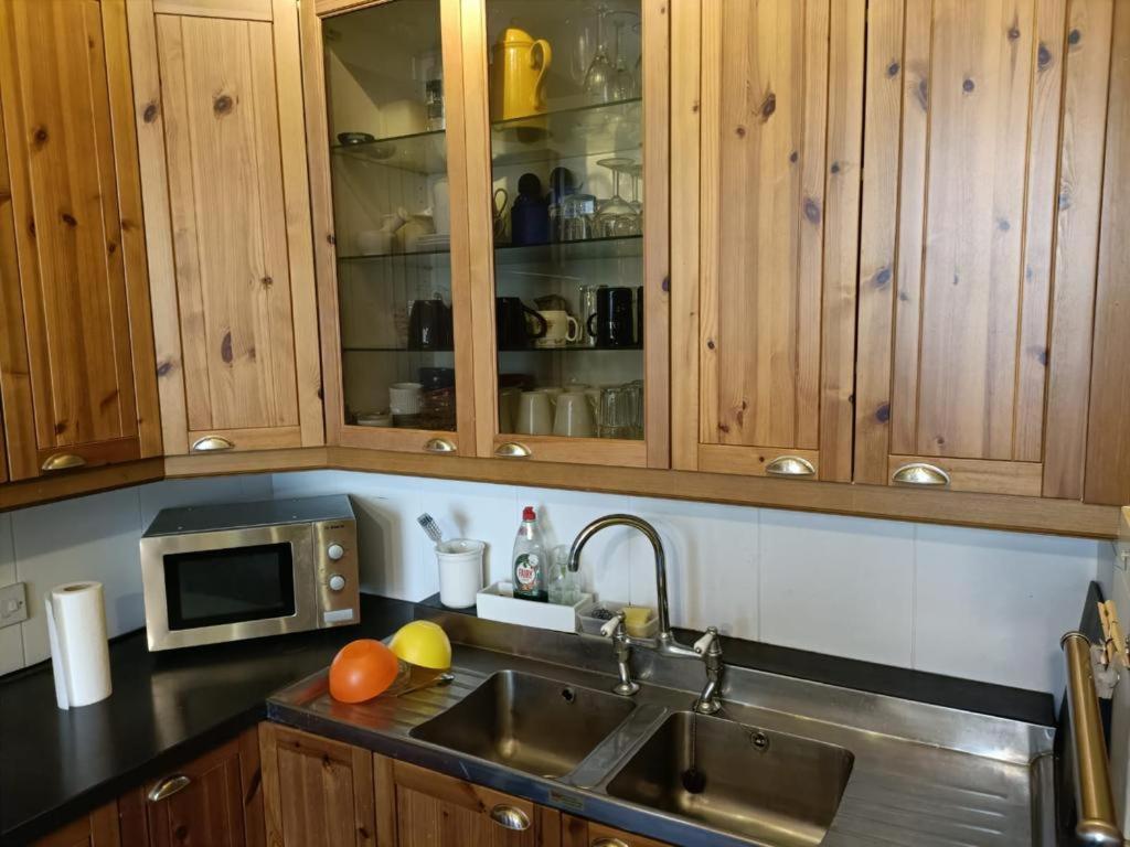 City Centre Flat - Sleep Upto 4 Edinburg Exteriör bild